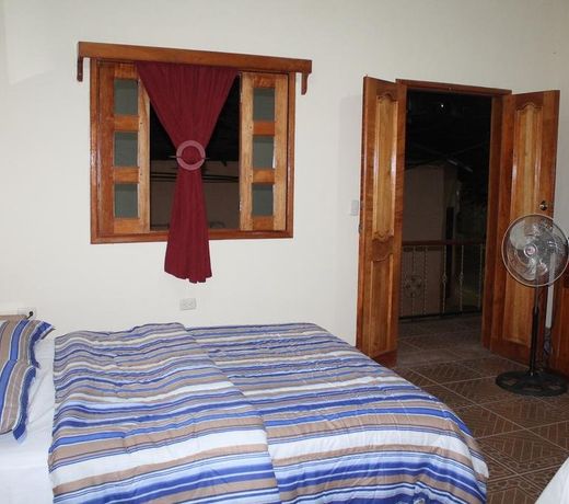 Hostal Casa Vieja