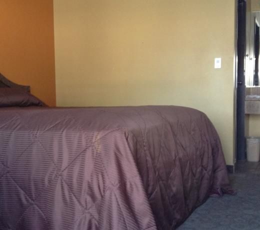 Palms Motel