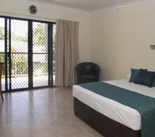 Sky View Units Bowen