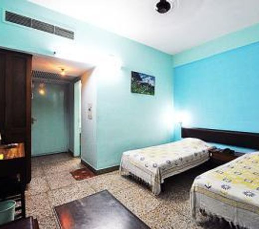 Gautam Hotel