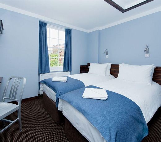 Angus Hotel