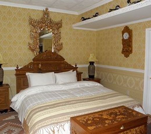 Dover Garden Suites