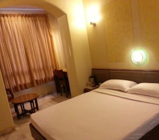 Hotel Ashray International, Sion