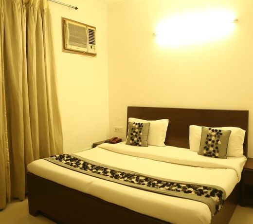Hotel Kamla Palace