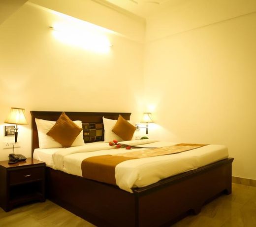 Hotel Kamla Palace