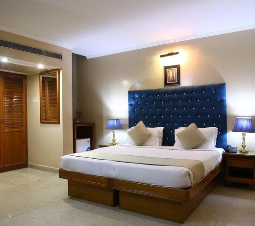 FabHotel Conclave Executive Nehru Place