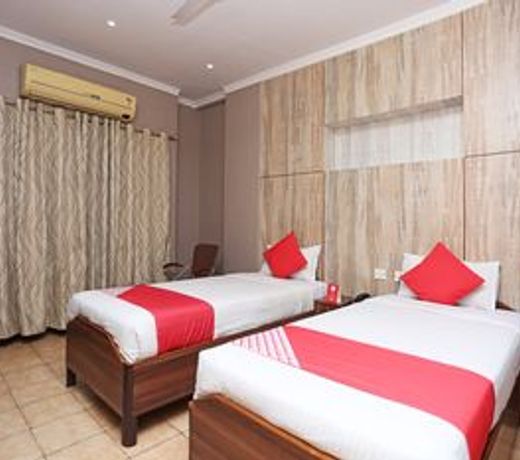 OYO 2997 Hotel Blue Moon