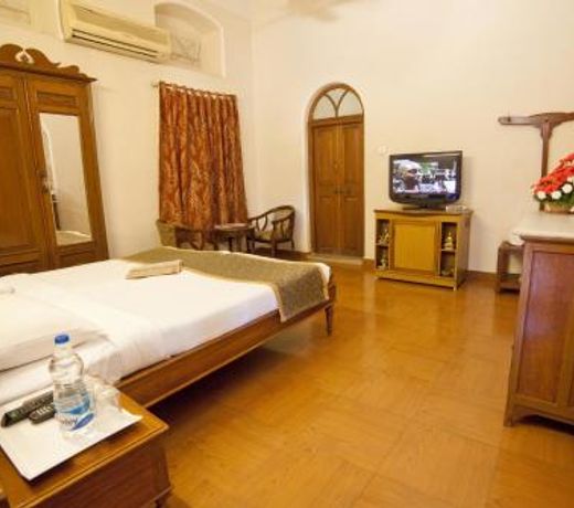 Taj Mahal Hotel Abids
