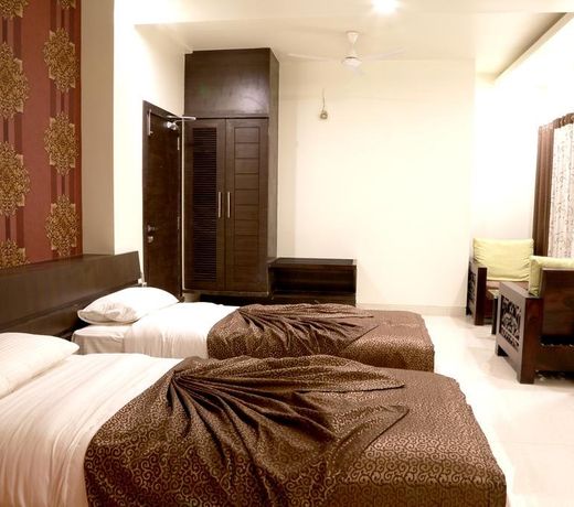 OYO 15349 Hotel Ira Executive