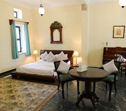 Hotel Diggi Palace