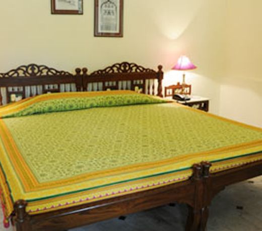 Hotel Diggi Palace