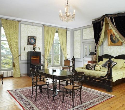 CH????TEAU DE CLERMONT SAV????S