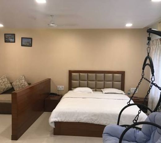 Hotel Kohinoor Square