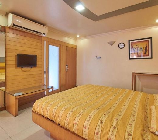 Hotel Kohinoor Square