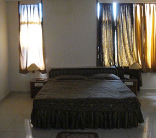 Hotel Heritage 2001