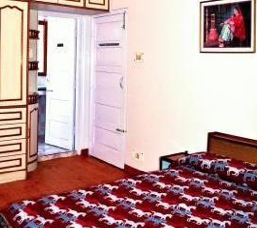 Hotel Nishat