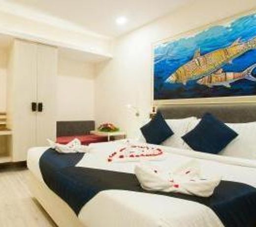 Palm Beach Hotel and Resort