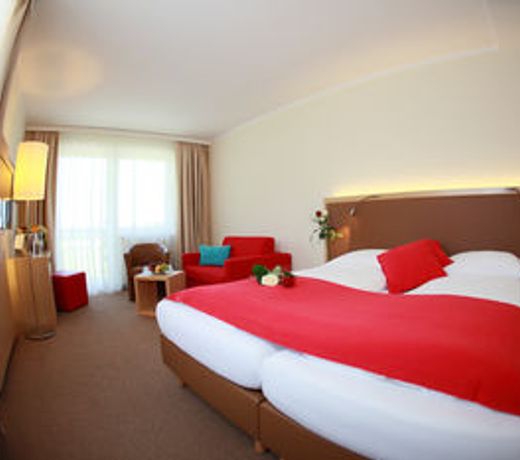 Momentum Hotel
