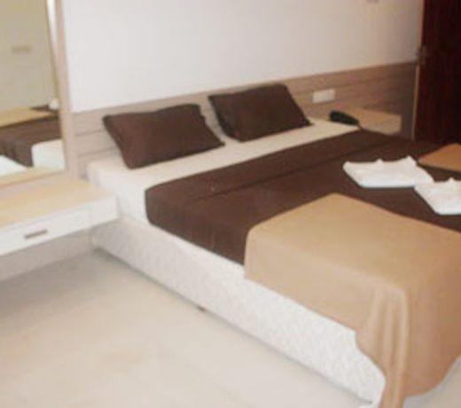 Hotel Abhiruchi