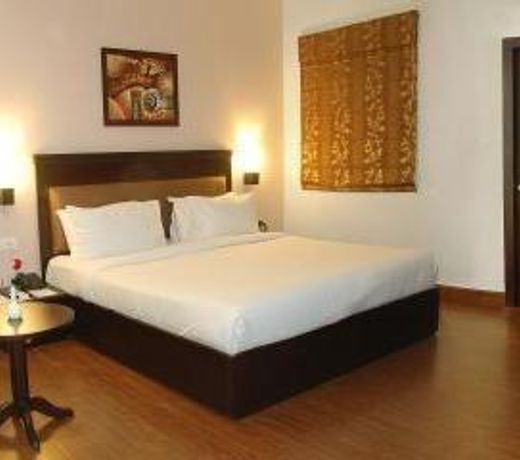 Lemon Park Hotel & Spa, Tehri Pulia,