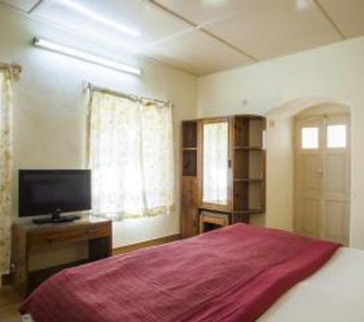 Hotel Padmini NIvas