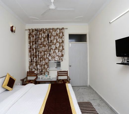 Chakrah by Hermitage Rishikesh