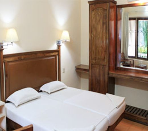 Hotel Thushara