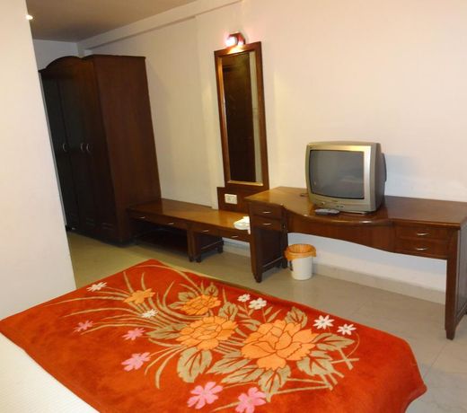 Vikramaditya Hotel by OYO Rooms