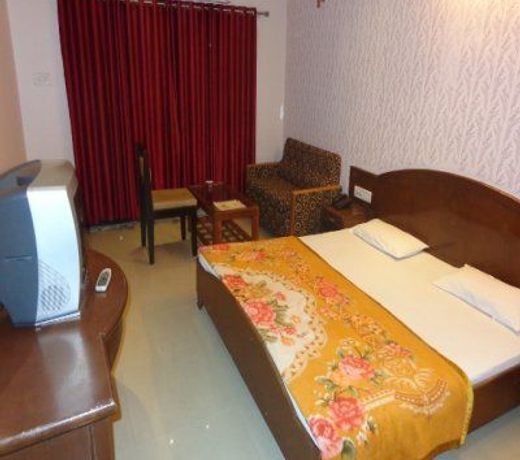 Vikramaditya Hotel by OYO Rooms