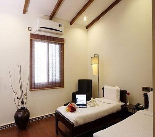 Hotel Transit By OYO Rooms