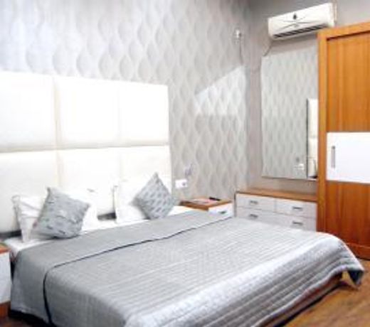 New Tourist Hotel