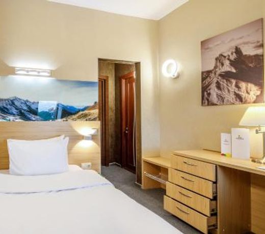 Aura Aquarelle Hotel