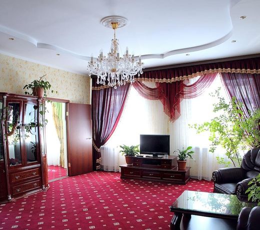 Nadezhda Hotel