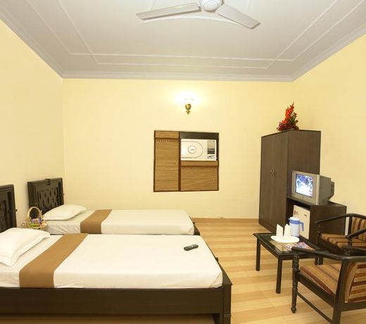 TAJ HOMESTAY