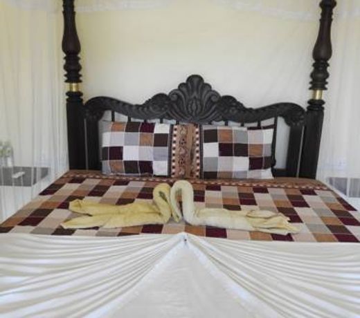 Eagles Nest Cabanas