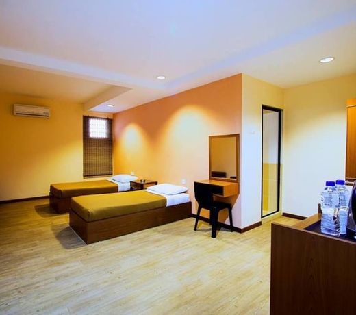 Straits Settlement Inn Hotel