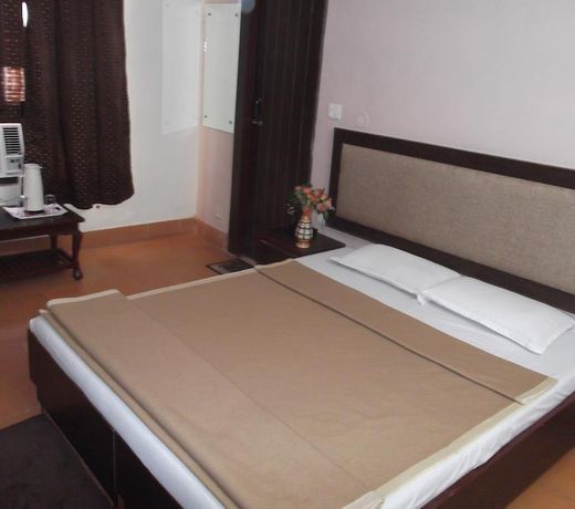 OYO 19668 Udupi Residency