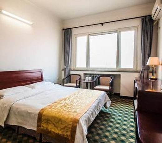 Qinhuangdao Jingye Hotel
