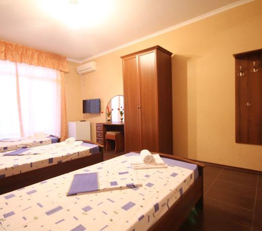 Hotel 777