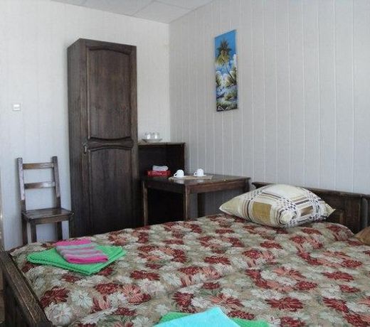Zelyony Shum Guest House