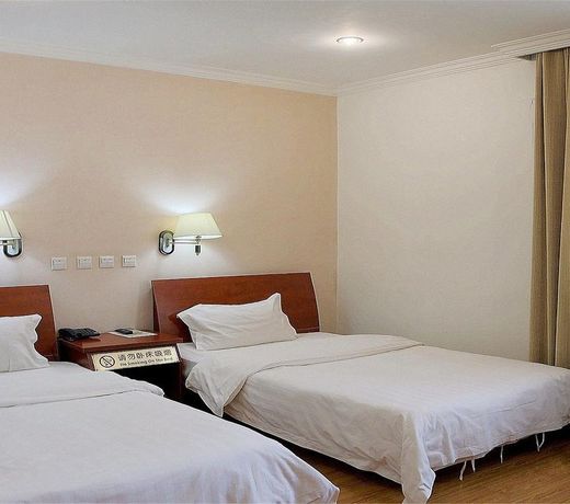 Jilong Hotel