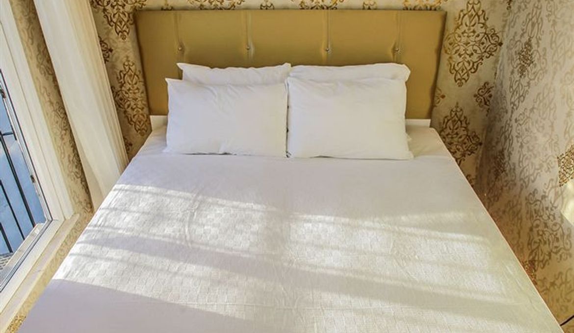 Walnut Shell Hotel