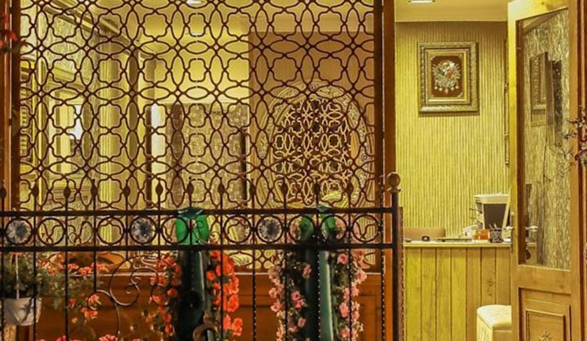 Walnut Shell Hotel