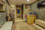 Walnut Shell Hotel