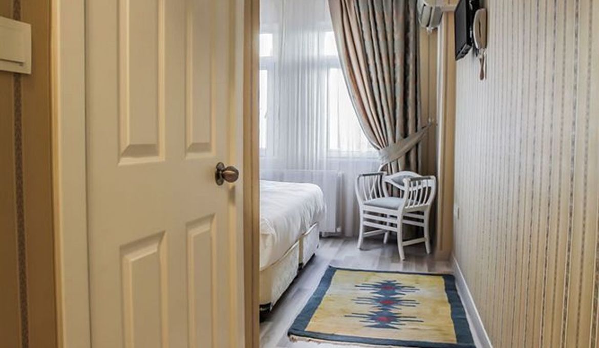 Walnut Shell Hotel
