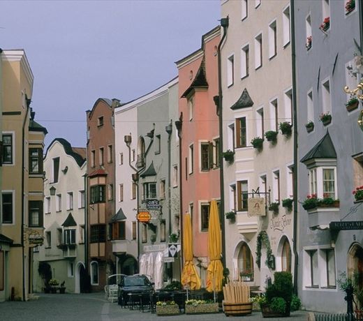 Der Michaelerhof***