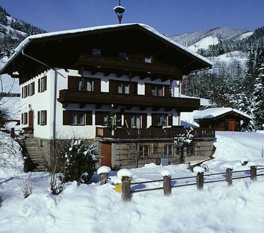 HAUS OBERSCHWARTEN