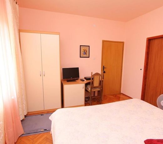 Rooms Ana