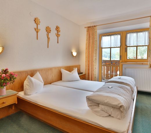 ROSENHOF- Premium & Landhaus Apartments & Wellness & Erlebnisbauernhof