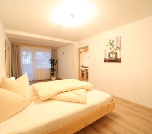 Apart Wackernell